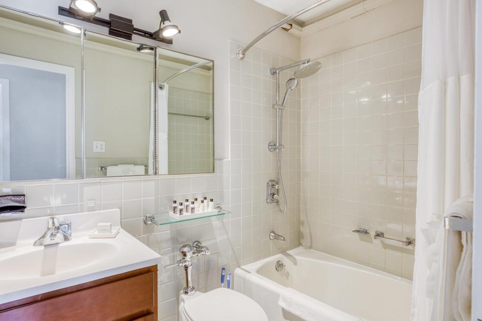 Cozysuites 800 Tower 2Br With Gym! 28 Louisville Bagian luar foto